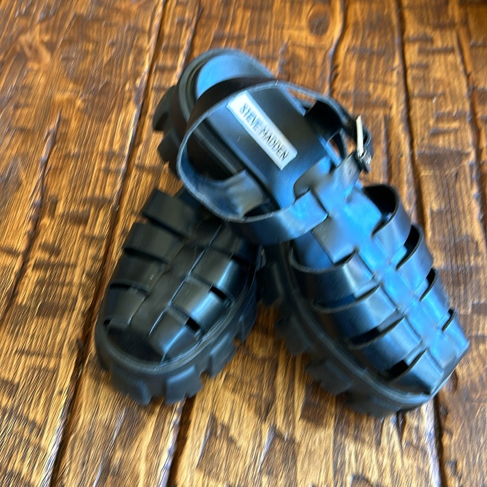 Steve Madden Fisherman Sandal